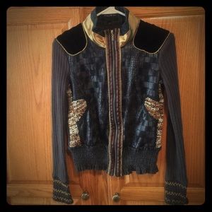 - 🎉 Host Pick 🎉Boutique black jacket w gold